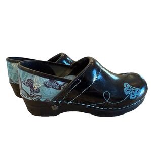 Sonitas Professional Clogs Black Patent Leather Blue Butterfly Embroidered 7.5-8